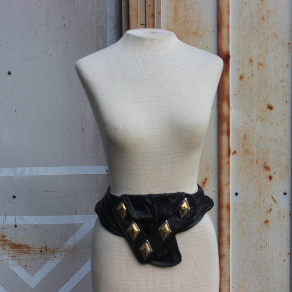 1980s Black Leather Wide Gaucho Statement Belt